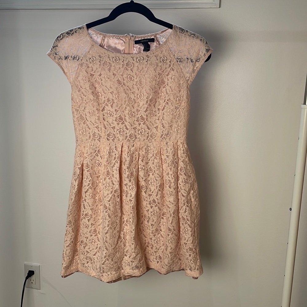 Forever 21 peachy pink, floral lace, day dress